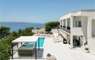 Nice Home In Makarska - Makarska - 0