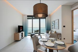 Livbnb -1B Coastal Living with Amazing Sea and Marina Views - Dubai - 2