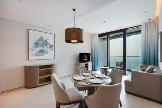 Livbnb -1B Coastal Living with Amazing Sea and Marina Views - Dubai - 3