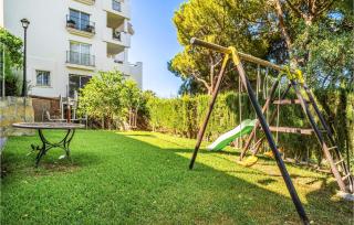 2 Bedroom Lovely Apartment In Marbella - Marbella - 6