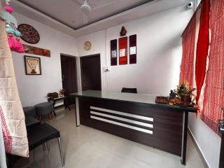 The Gulmohar Inn - Guwahati - 8