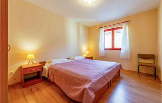 2 Bedroom Cozy Apartment In Vrsi - Vrsi - 4
