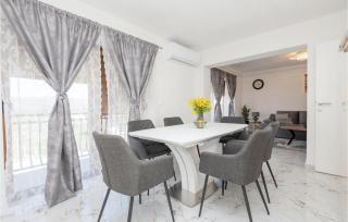 Gorgeous Home In Runovici With Kitchen - Runović - 6