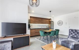 Gorgeous Apartment In Premantura - Premantura - 7