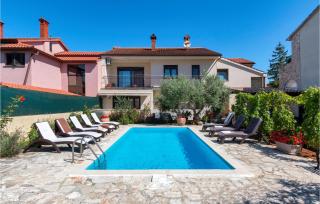Lovely Apartment In Pula With Wifi - 4