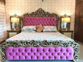 Majestic 2 Bedroom CONDO 1 Minute from GIGA Mall - 8