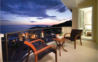 Gorgeous Home In Veliko Brdo - Makarska - 9