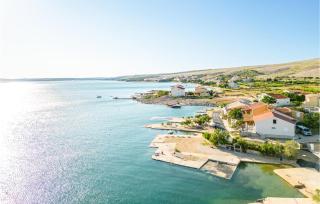 Awesome Home In Kustici With Kitchen - Kustići - 3