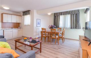 Cozy Apartment In Turanj With Wifi - Turanj - 5