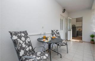 Nice Apartment In Baska Voda With Wifi - Baška Voda - 0