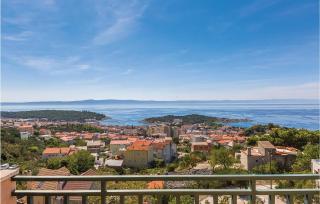Three-Bedroom Apartment In Makarska - 0