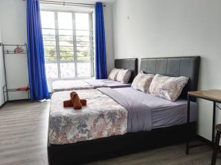 IRDINA HomestayMuslim's 2 at Emerald Avenue Brinchang Centrum - 1