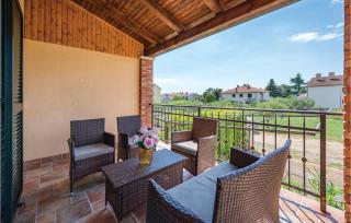 Stunning Home In Lovrecica With Wifi - 5