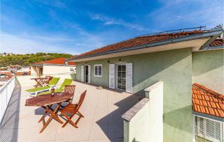 1 Bedroom Awesome Apartment In Poljica - 5