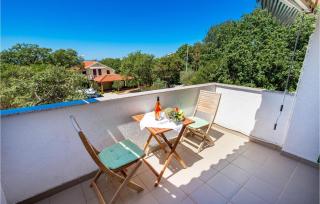 Stunning Apartment In Potocnica - Borovići - 0