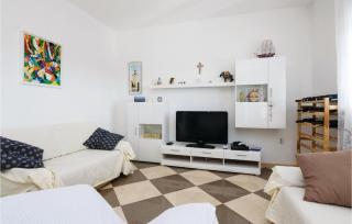 Four-Bedroom Holiday Home In Pridraga - Pridraga - 9
