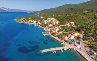 Cozy Home In Kneze With Jacuzzi - Pupnat - 0