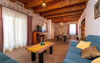 Awesome Home In Drage - 4