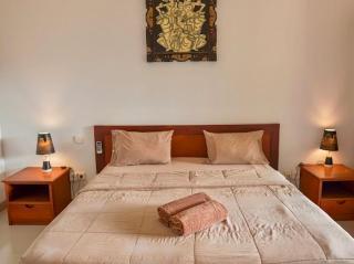 Ayu Guest House 2 - Canggu - 8