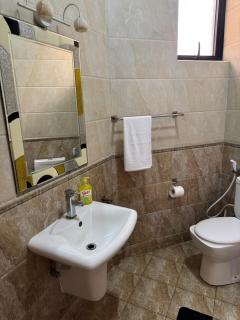 Cozy Urban Retreat 2BR Getaway - Nairobi - 7