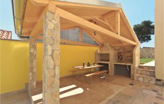 Lovely Apartment In Pula With Wifi - Pula - 9
