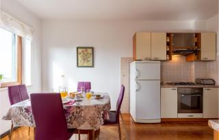 Nice Apartment In Novi Vinodolski - Novi Vinodolski - 7