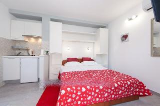 Studio apartment in Tucepi with sea view, balcony, air conditioning, WiFi 3674-3 - 9