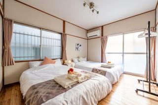 0町家 Newly opened Hotel 駅から10分 京セラドーム徒歩12分 道頓堀 関西空港 大阪城 海遊館直行 USJ1回乗換 出張 Family friendly Free parking 15 minutes by car to USJ - 9