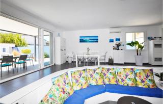 Lovely Home In Canet-En-Roussillon - 7