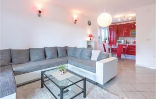 3 Bedroom Gorgeous Apartment In Marcana - Marčana - 6