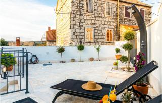 2 Bedroom Stunning Home In Nerezisca - Nerežišća - 9