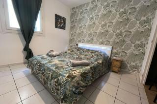 Spacieux appartement proche des halles Wifi - Narbonne - 0