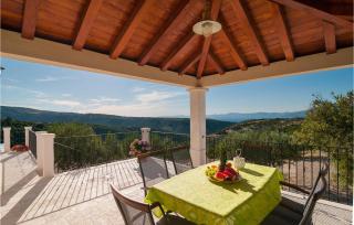 Awesome Home In Postira - Dol - 9