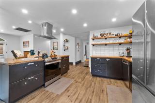 Canyon Retreat with Hot Tub 3min to Broadmoor - 2