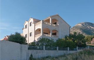 Two-Bedroom Apartment In Bol - Bol - 7