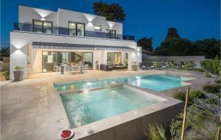 4 Bedroom Beautiful Home In Banjole - Banjole - 9