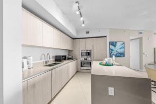 Luxurious 1BR Ocean View Hyde Resort & Residences - 4