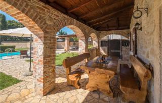 Cozy Home In Porec With Jacuzzi - Poreč - 8