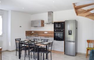 Awesome Home In Canihuel - 5