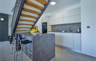 Lovely Home In Bedenica With Jacuzzi - Bedenica - 5