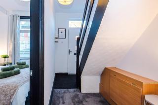 Free Park, Sleeps 8, Stunning Home in Salford, Long Term Disc, Perfect For Groups - 4