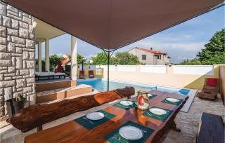 Four-Bedroom Holiday Home In Polaca - 1