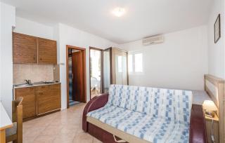 Cozy Apartment In Mandre With Wifi - Mandre - 9