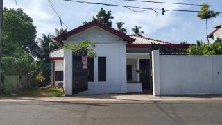 Lagoon villa tangalle - 2