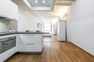 LUMEN Old Town Loft - 9