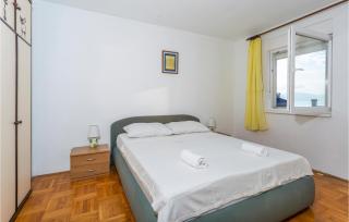 1 Bedroom Lovely Apartment In Njivice - Njivice - 5