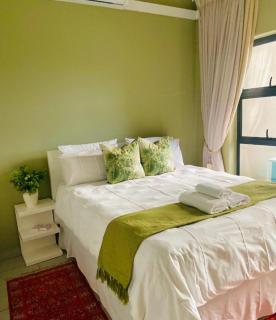 Lake Villa Hartebees - Hartbeespoort - 1