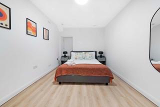 Flat in Dalston, London - London - 1