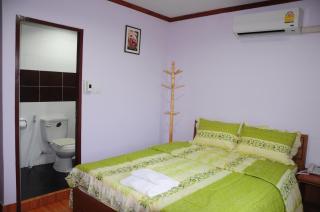 Phoonsab Hostel - Phitsanulok - 2