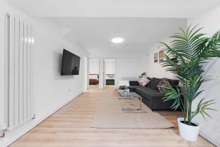 Flat in Dalston, London - London - 2